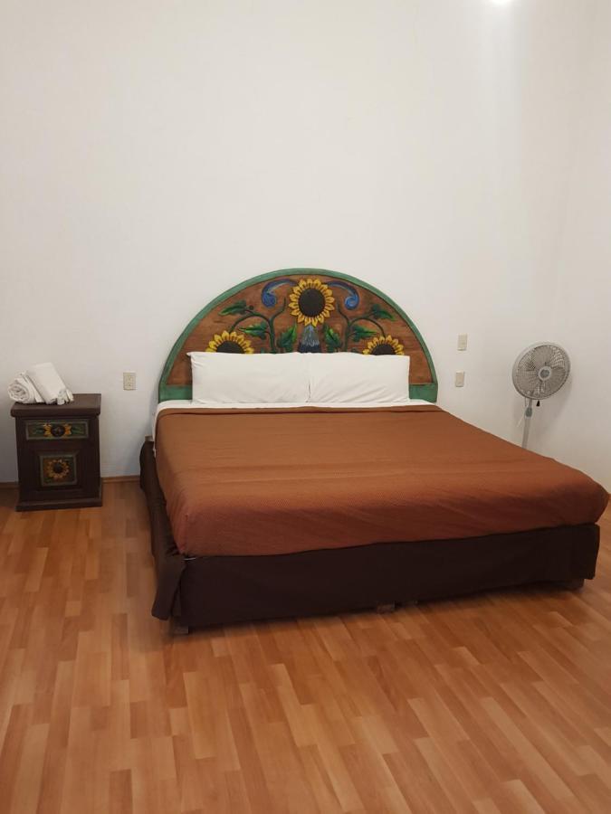 Hotel Meson Mariano Matamoros Querétaro Exterior foto
